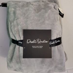 Dwell Studio Solid Plush Throw Oversized Blanket 50 x 70